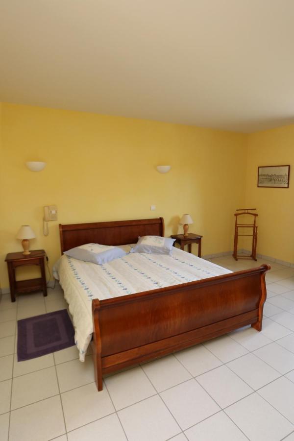 Hotel Le Relais Du Chateau Grignols  Exterior foto