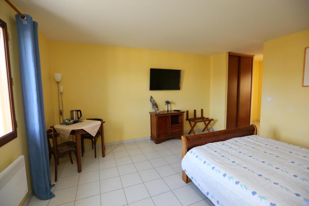 Hotel Le Relais Du Chateau Grignols  Exterior foto