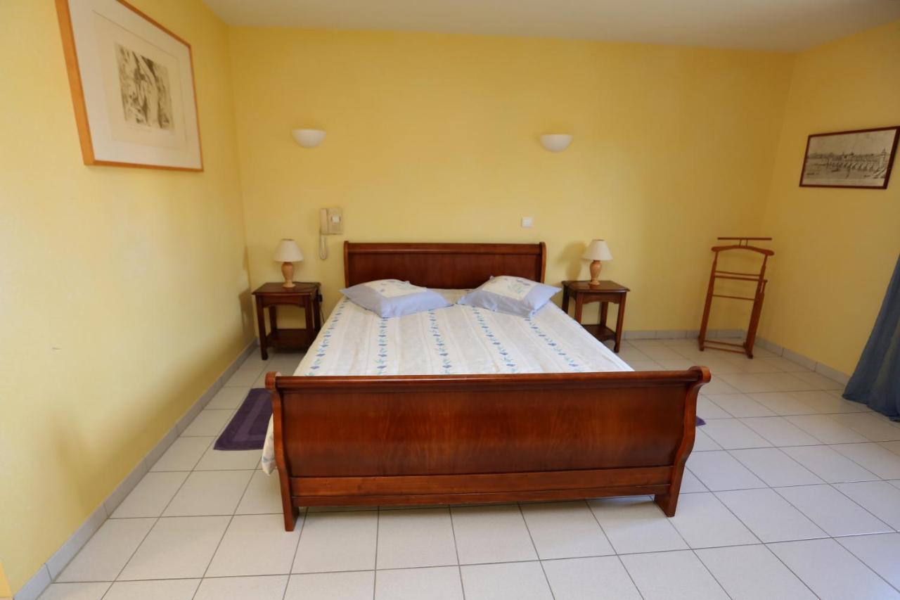 Hotel Le Relais Du Chateau Grignols  Exterior foto