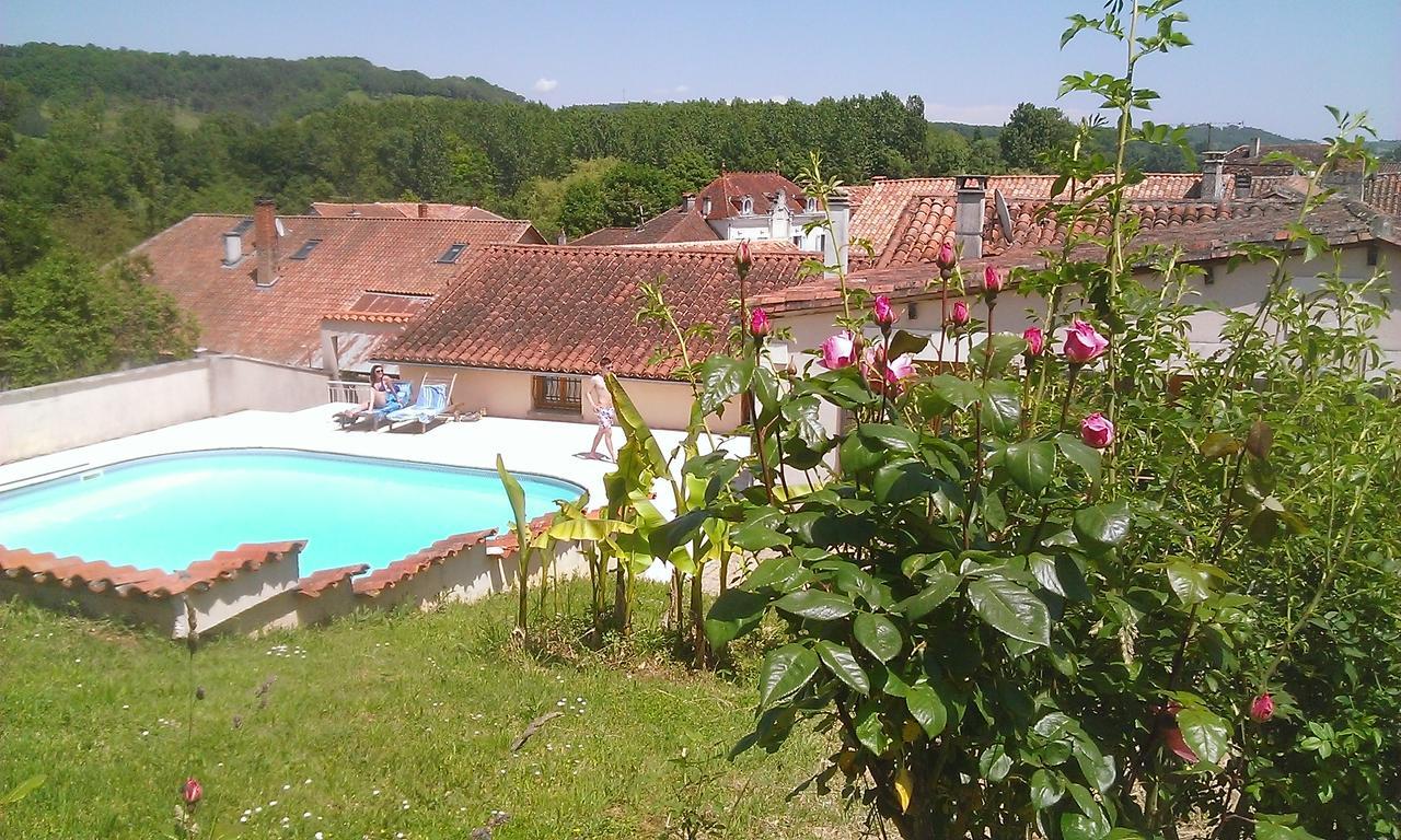 Hotel Le Relais Du Chateau Grignols  Exterior foto