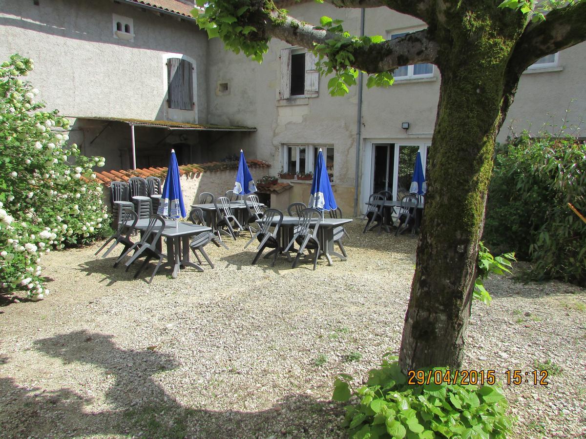 Hotel Le Relais Du Chateau Grignols  Exterior foto